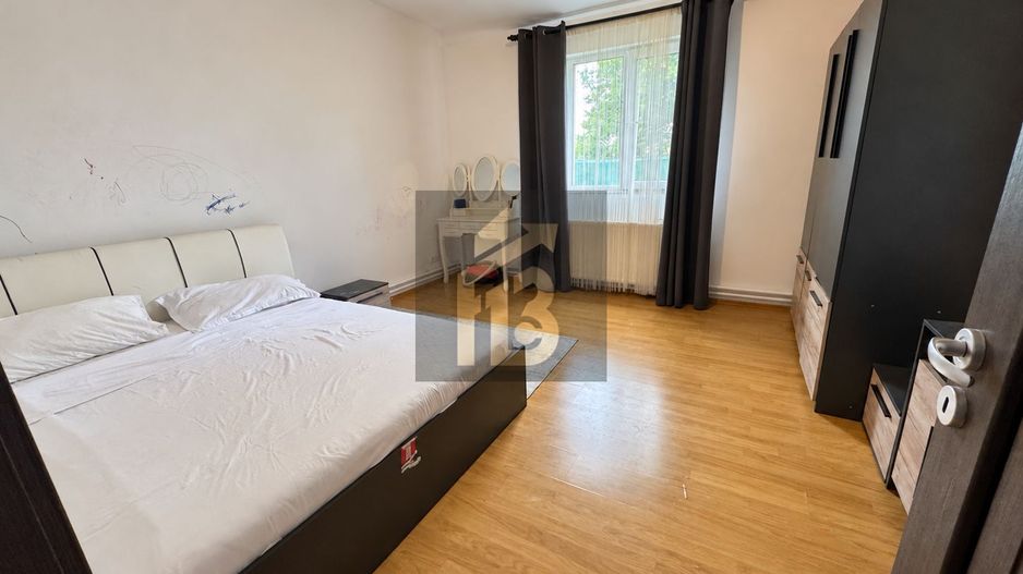 7 camere | Teren 1.438 mp | Anexă locuibilă | Potențial investițional - Poză 7