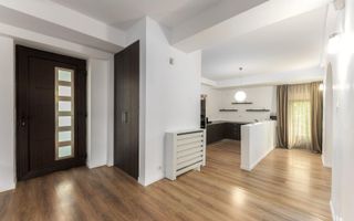 Proprietate premium pe Lacul Snagov – Vila individuala cu piscina - Poză 15