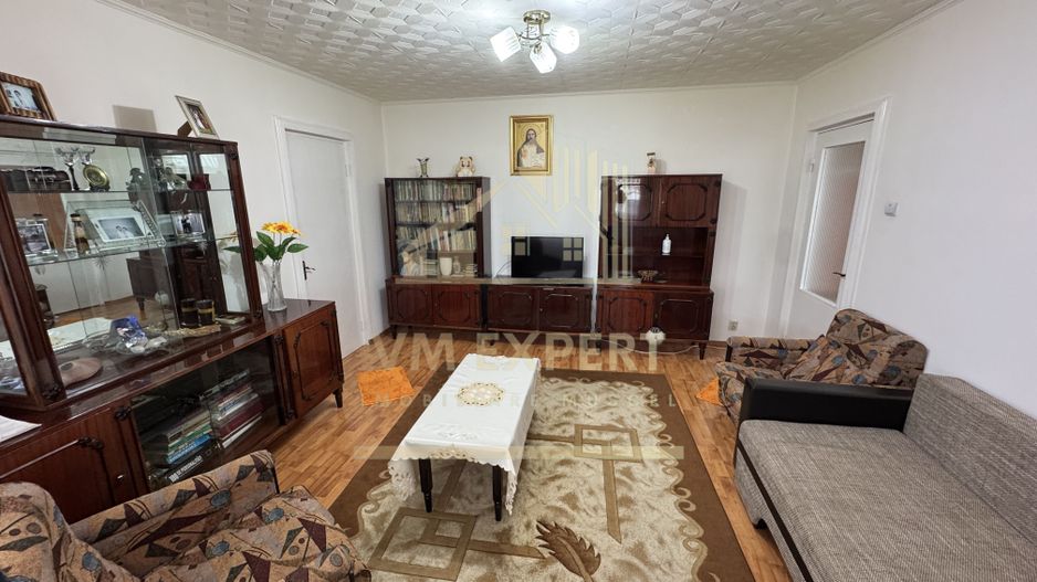 APARTAMENT 2 CAMERE ETAJ 4 CAMPULUNG VIȘOI - Poză 1