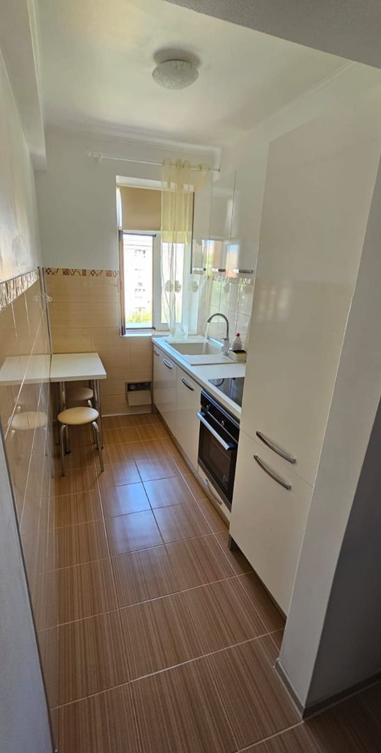vand apartament 2 camere ,zona centrala - Poză 4