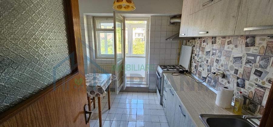 Apartament 4 camere, decomandat, zona Arcu - Rapa Galbena, Iasi - Poză 4