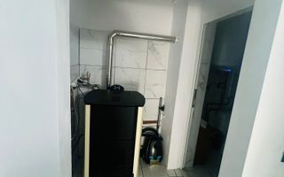 Apartament cu 2 camere la curte comuna , zona centrala - Poză 5