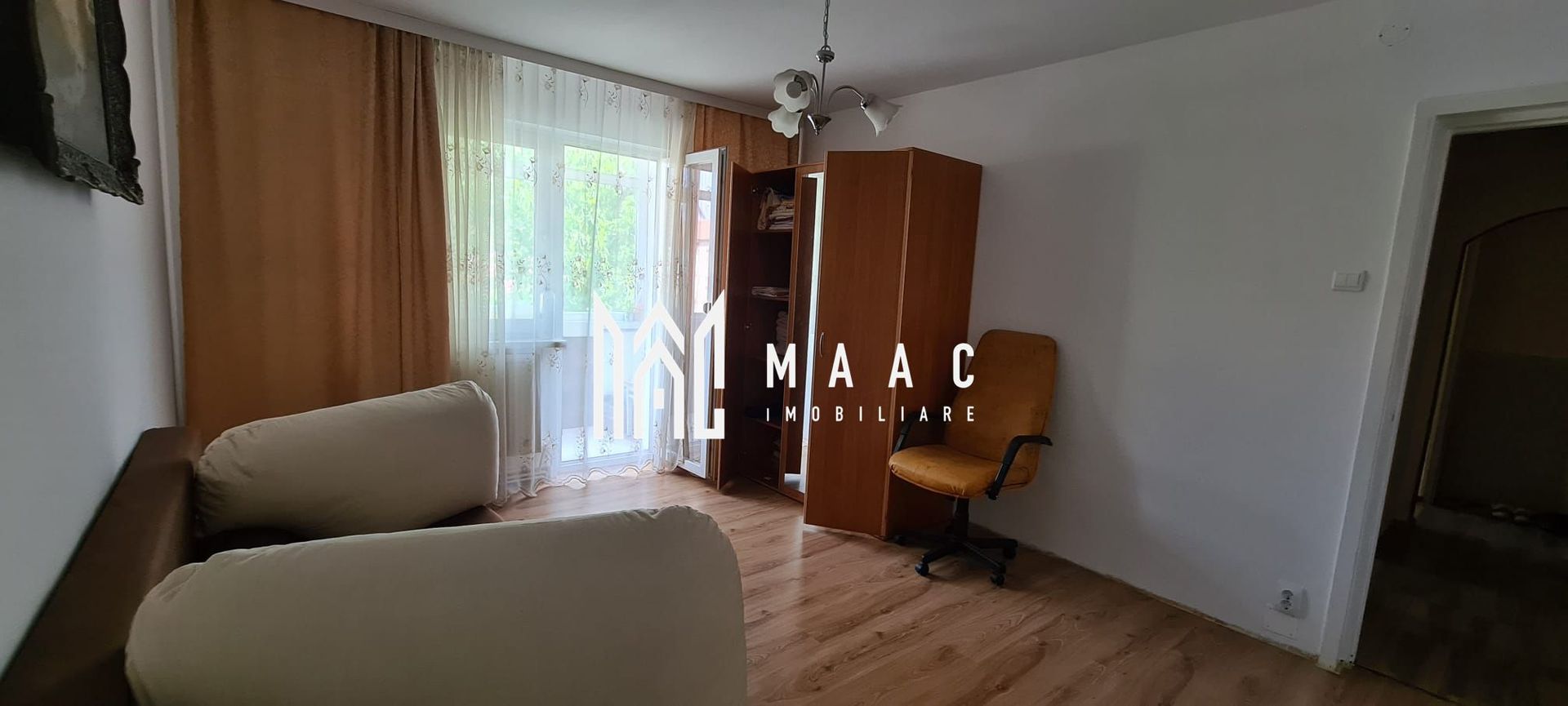 Apartament 3 Camere | Etaj 3 | Zona Mihai Viteazu - Poză 2