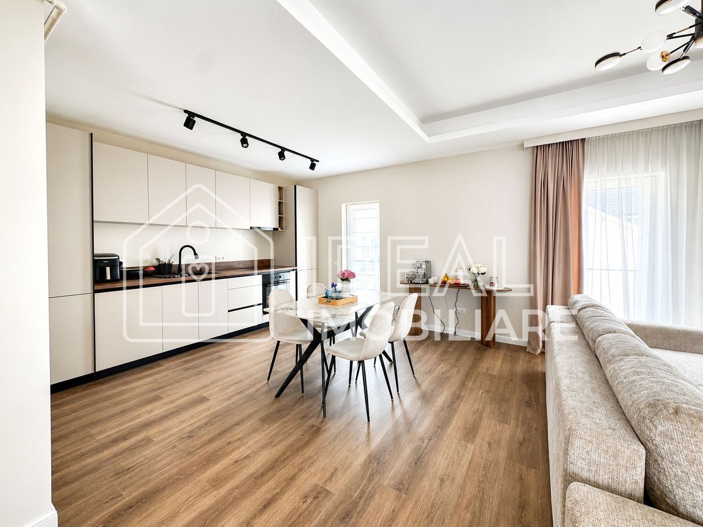 Apartament modern cu 3 camere, la cheie – zona Doamna Stanca - Poză 2