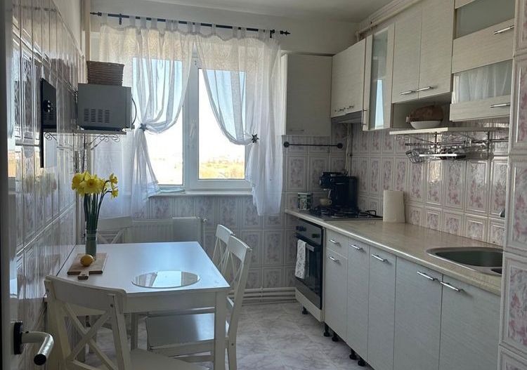 Apartament cu 3 camere zona Tomis Nord -  Parcare Privata - Ocazie - Poză 5