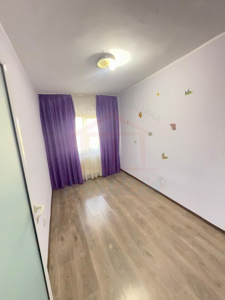 Vanzare apartament 3 camere, Micro 16, 57 mp, 60.000 EURO - Poză 4