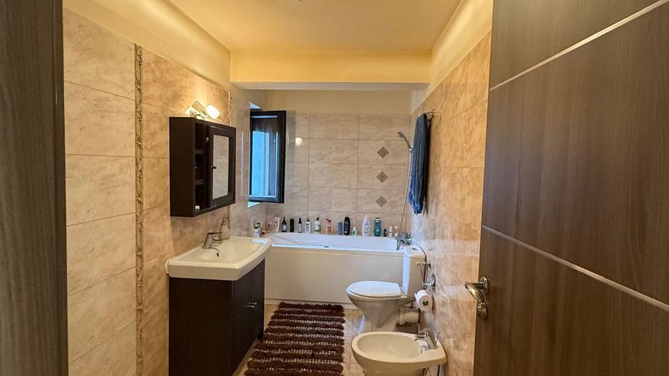 Duplex spatios - 3 dormitoare - Dumbravita - Poză 8