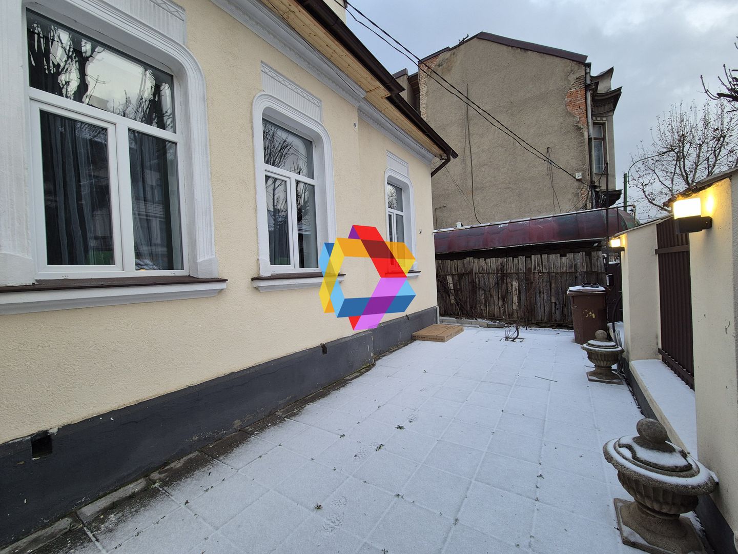 Spatiu comercial -242 mp - Poză 23