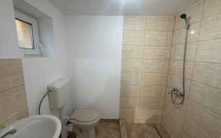 2 corpuri de Casă renovate + teren 125 mp Campina - Poză 15