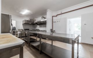 Casa cu potential multiplu cu teren generos pe strada Dunarii - Poză 2