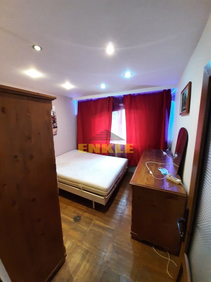 De vânzare – Apartament 2 camere + mansardă, zona Primăverii - Poză 3
