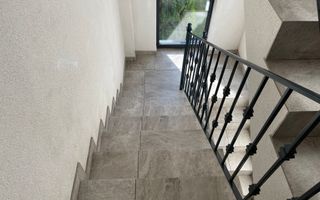 Apartament cu trei camere in Dumbravita - Poză 13