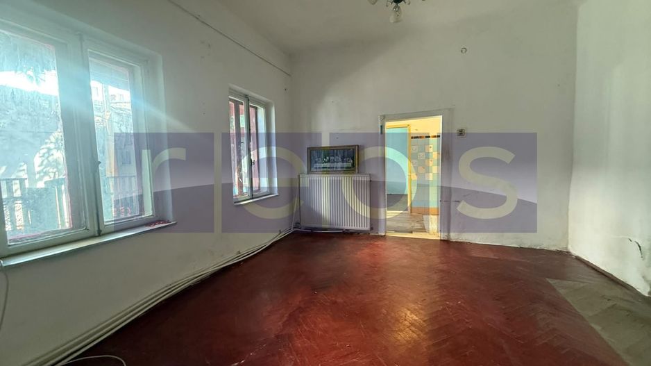 DE VANZARE CASA INTERBELICA  – 3 CAMERE - METROU STEFAN CEL MARE - Poză 2