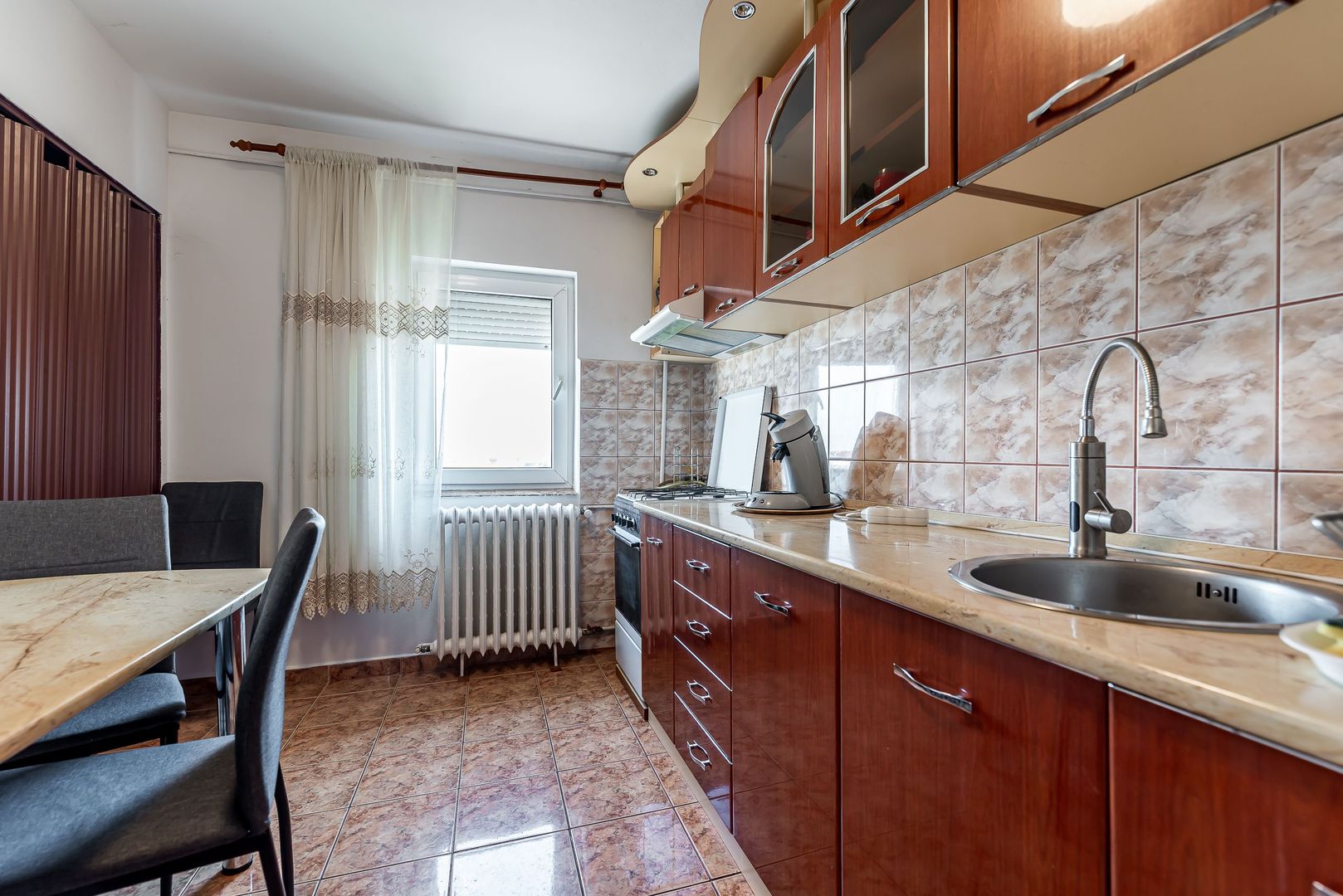 Apartament 2 camerel, bloc V8,  Zona 6 Vânători. - Poză 10