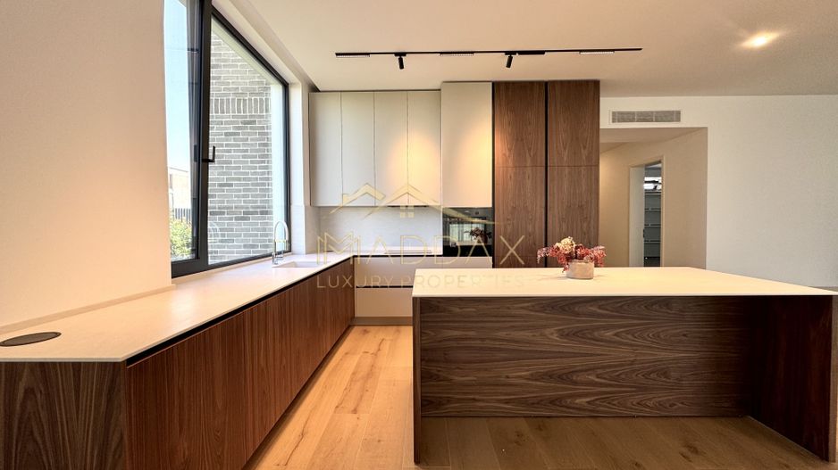 Vila Exclusivista in Mijlocul Naturii *959mp teren*/ 420mpc / Balotesti - Poză 4