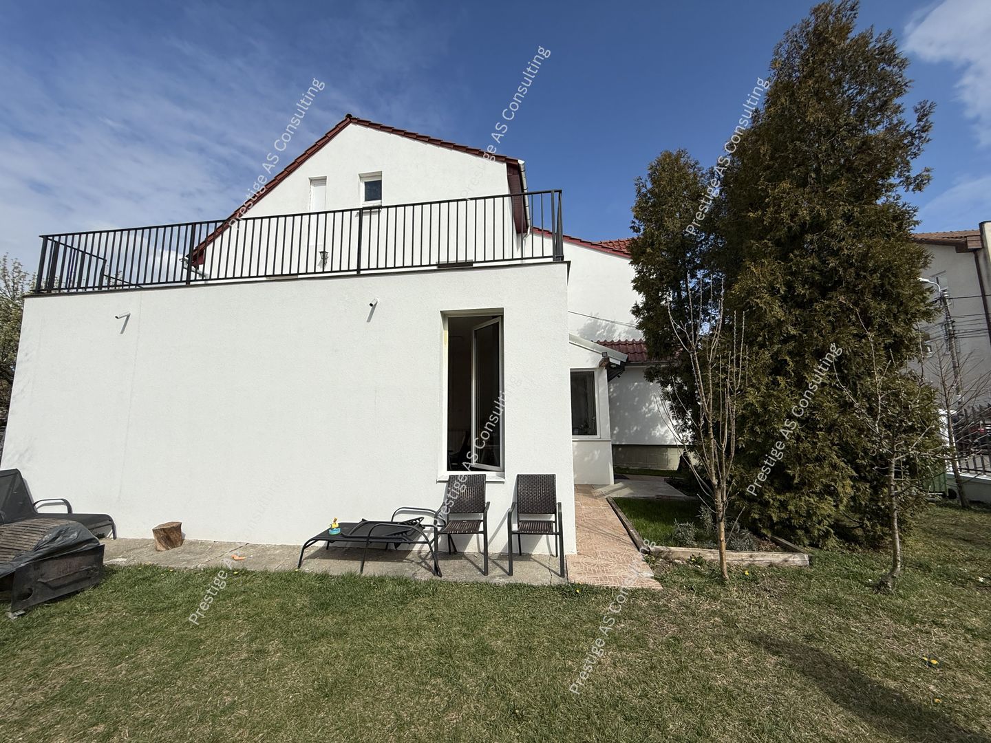 Vila individuala renovata complet | 6 camere | 500 mp teren | Str Jean Monnet - Poză 31