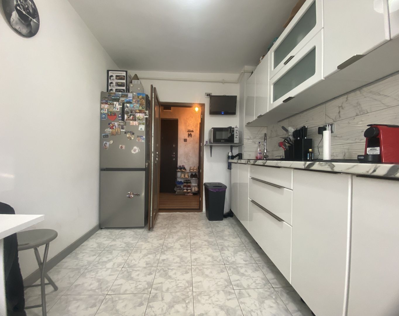 Compartimentare decomandata! Vanzare apartament cu 3 camere-Micro 11 - Poză 9