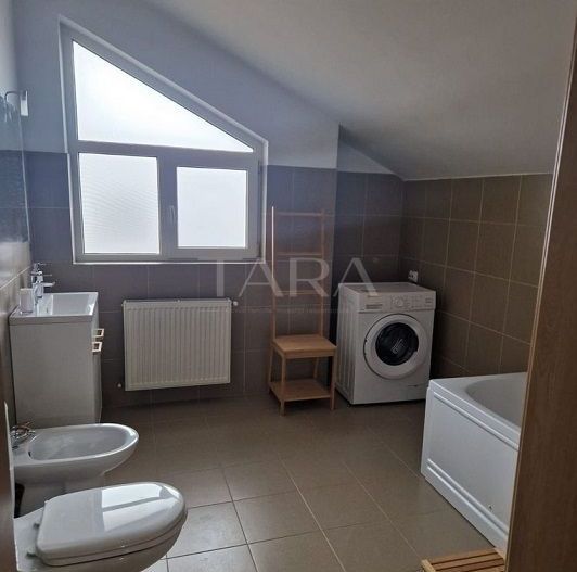 Apartament spațios cu 4 camere, în zona centrală Eroilor, Floresti. - Poză 9
