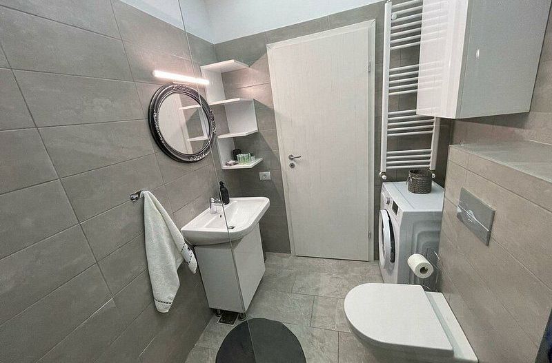 Apartament 2 camere – Mamaia Nord, bloc nou, Parcare - Minim 3 Luni - Poză 16