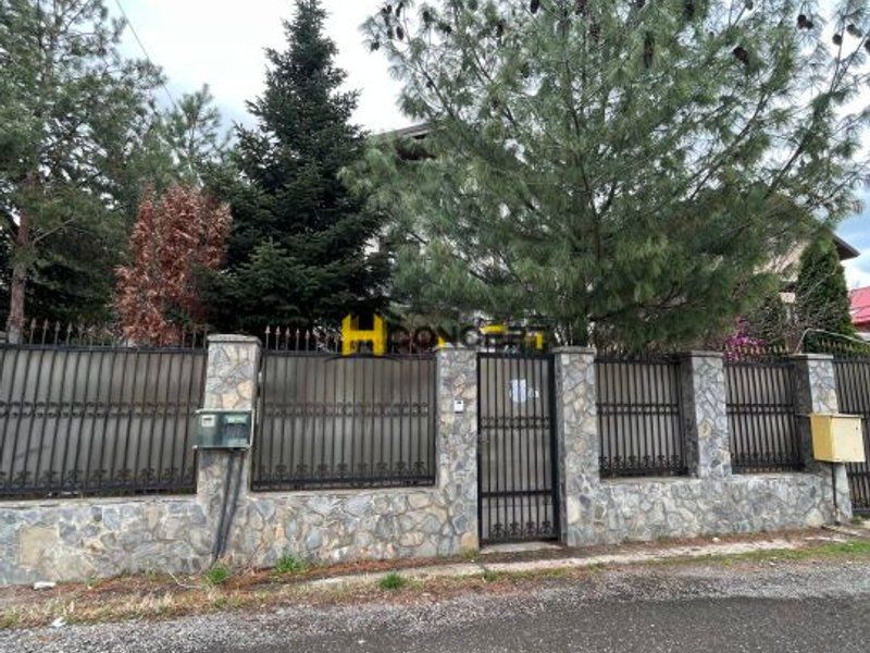 Vila individuala 5 camere langa Padure - Poză 1