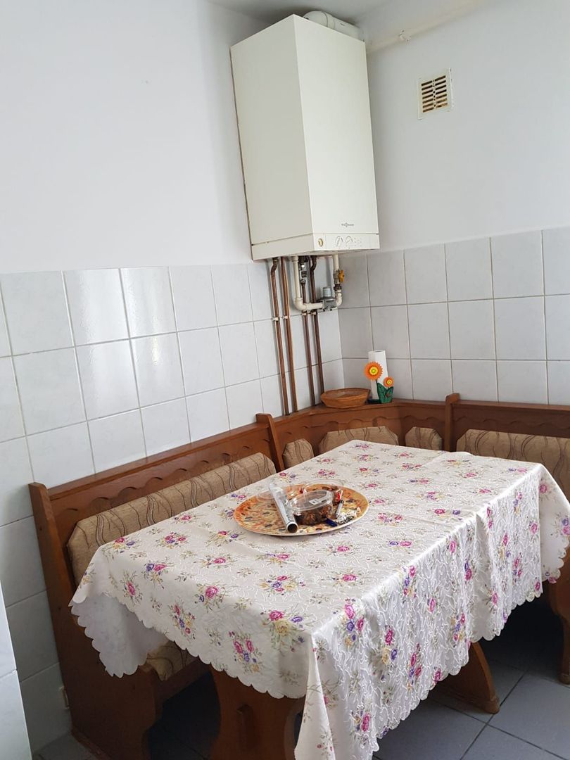 Apartamente la bloc 2 camere - Poză 7