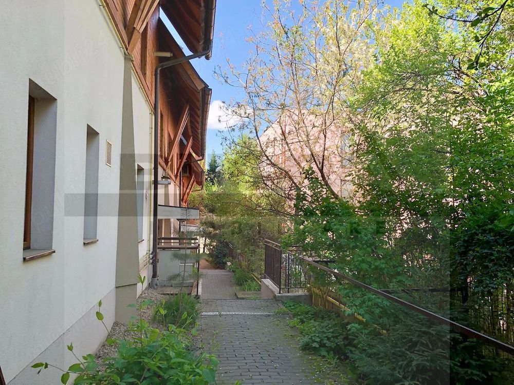 Apartament de 3 camere in Vila, 80mp, parcare, zona strazii Prislop - Poză 9