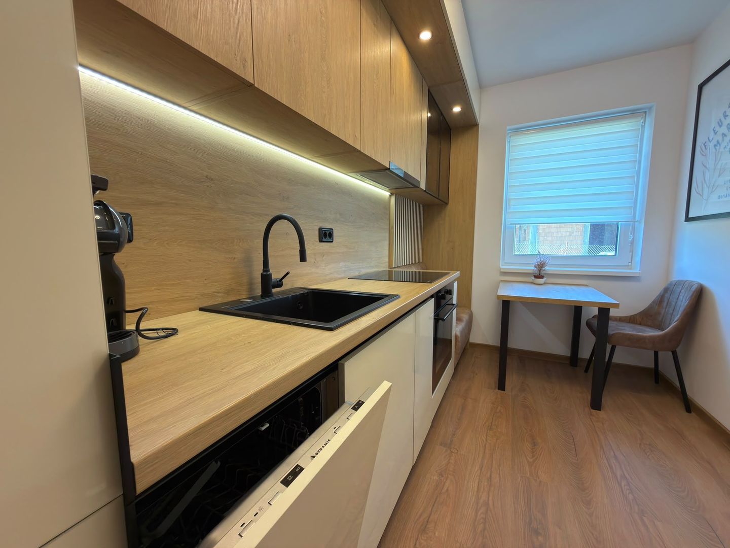 Garsoniera | 40 mp utili | Parter | Curte proprie - Poză 1