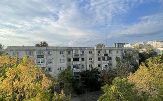 Vânzare garsonieră decomandată, spațioasă – zonă Drumul Sării / Sebastian - Poză 1