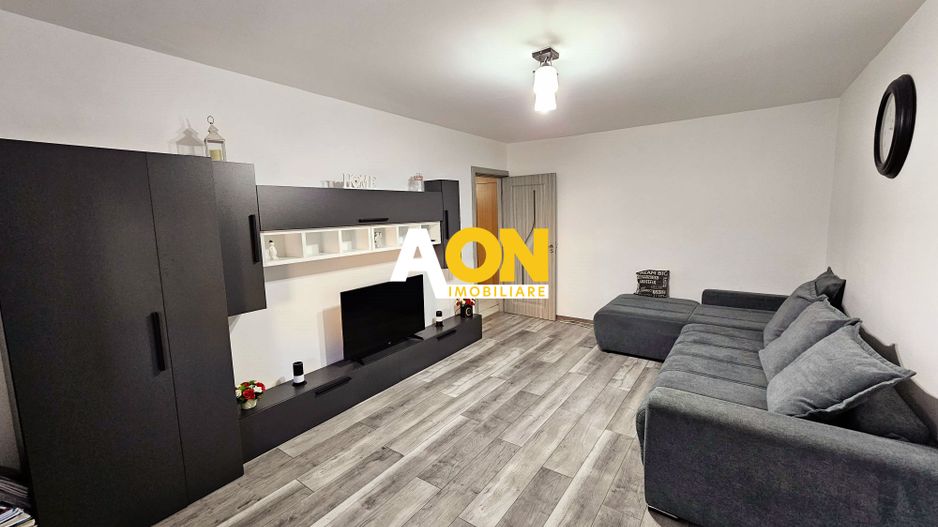 Apartament 2 camere, decomandat, mobilat, utilat, etaj 2, Cetate - Poză 2