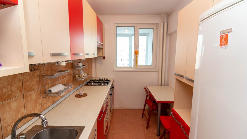 Apartament cu 2 camere decomandat de vanzare in zona Muncii Basarabia - Poză 3