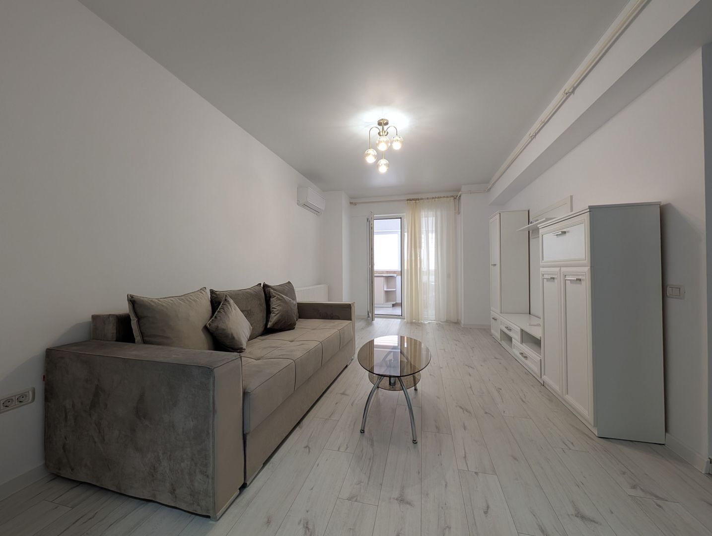 Apartament nou, 2 camere, mobilat/utilat premium + parcare subterană - Poză 2