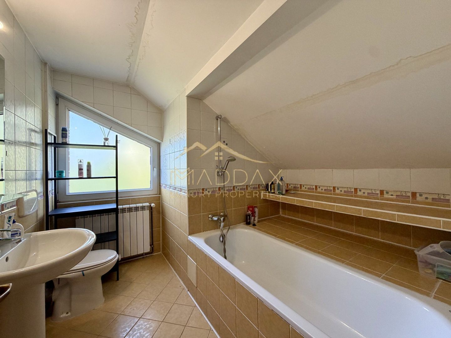 Vila cu 6 camere *485 mpc // *1.670mp teren* // 8 locuri parcare // Sisești - Poză 43