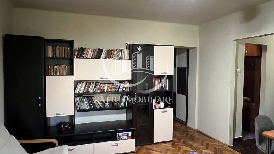 Apartament cu 3 camere | Etaj 2 | Centru Civic | Oradea - Poză 2