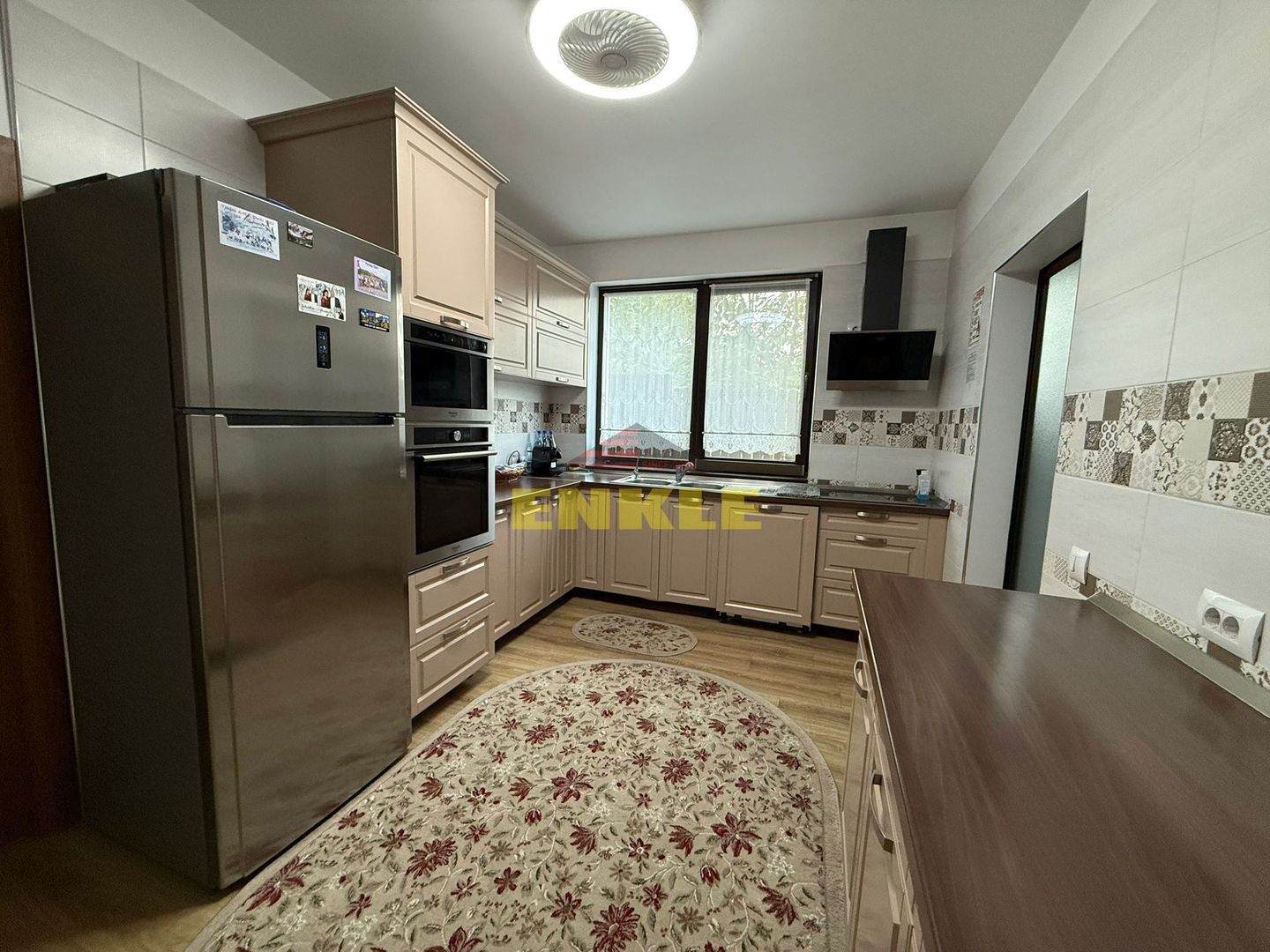 Casă modernă– ideală pentru locuință sau investitie - Poză 8