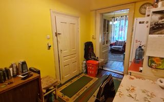 Apartament 2 camere,curte comuna/4 proprietari - Poză 21