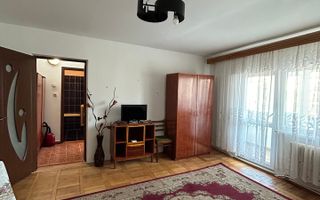 De inchiriat apartament 2 camere, zona Capat 1. Pret 250€ - Poză 1