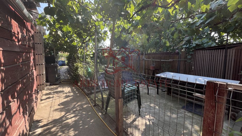 Casă individuală P+1+pod, pe piloni cu panouri solare - Poză 17