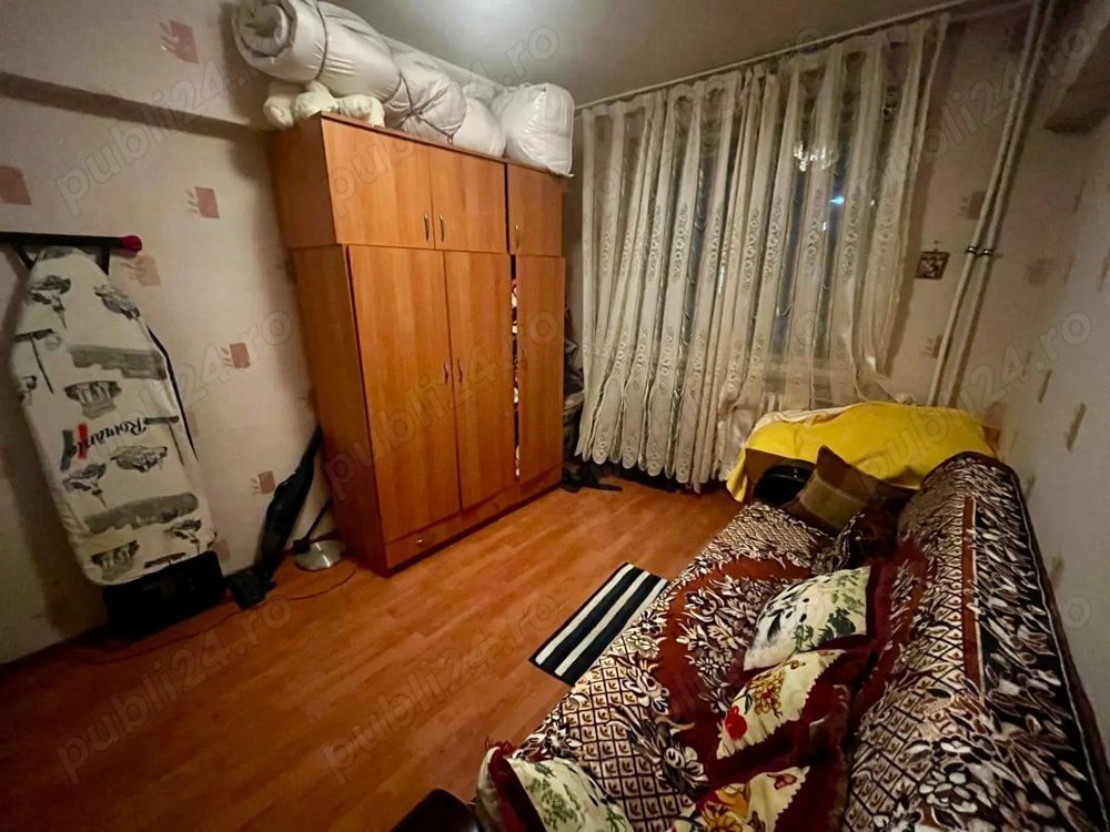 De vanzare apartament 3 camere, Pecineaga/Rahova - Poză 2