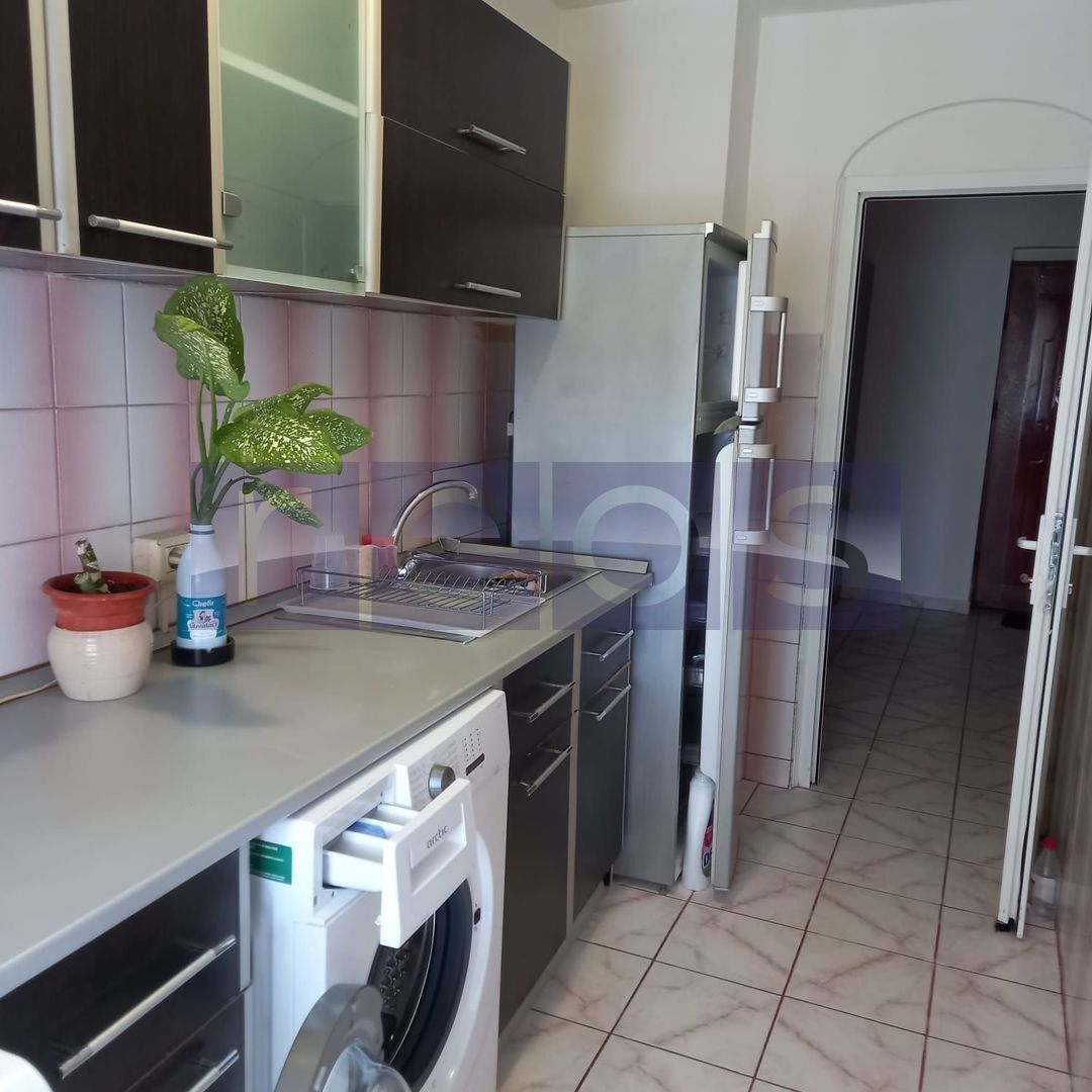 DE INCHIRIAT GARSONIERA SPATIOASA- METROU TIMPURI NOI - Poză 4