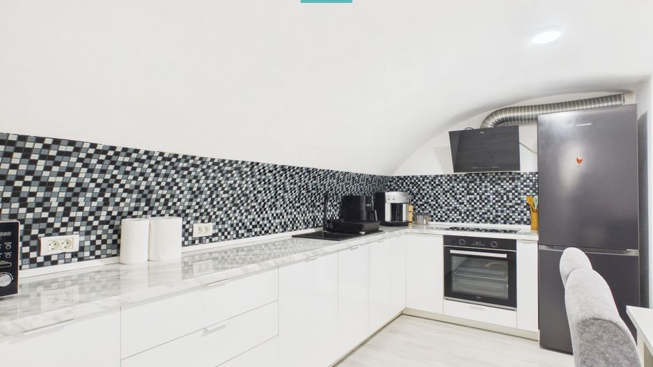 Apartament spațios cu 3 camere, zona centrală - Poză 14