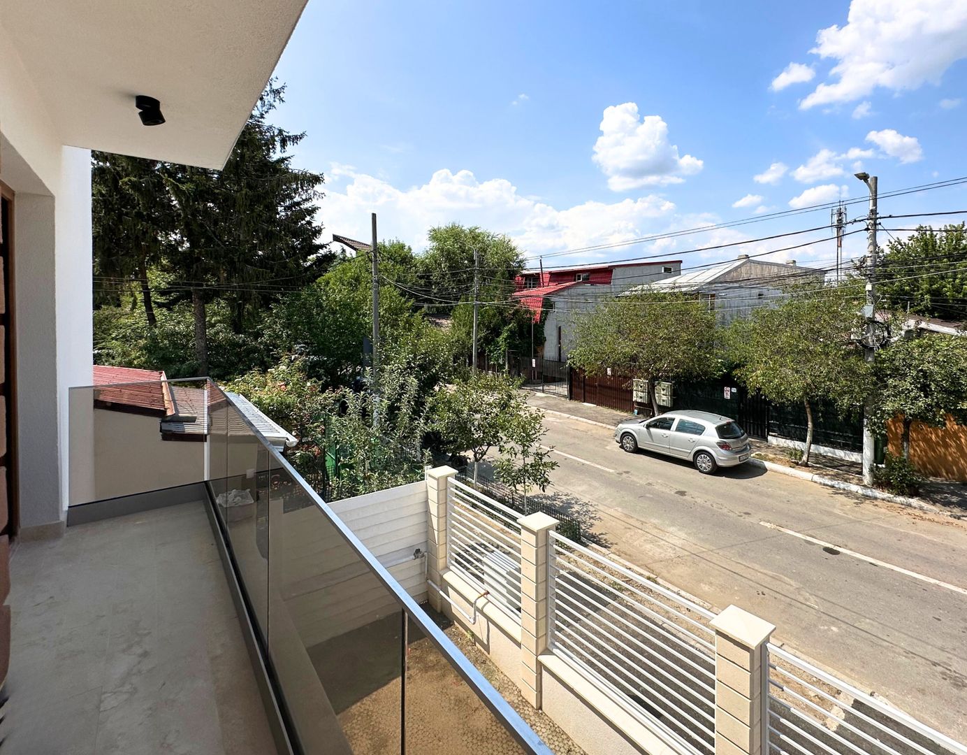 Garsoniera noua de vanzare la 5 minute de metrou laminorului - Poză 5