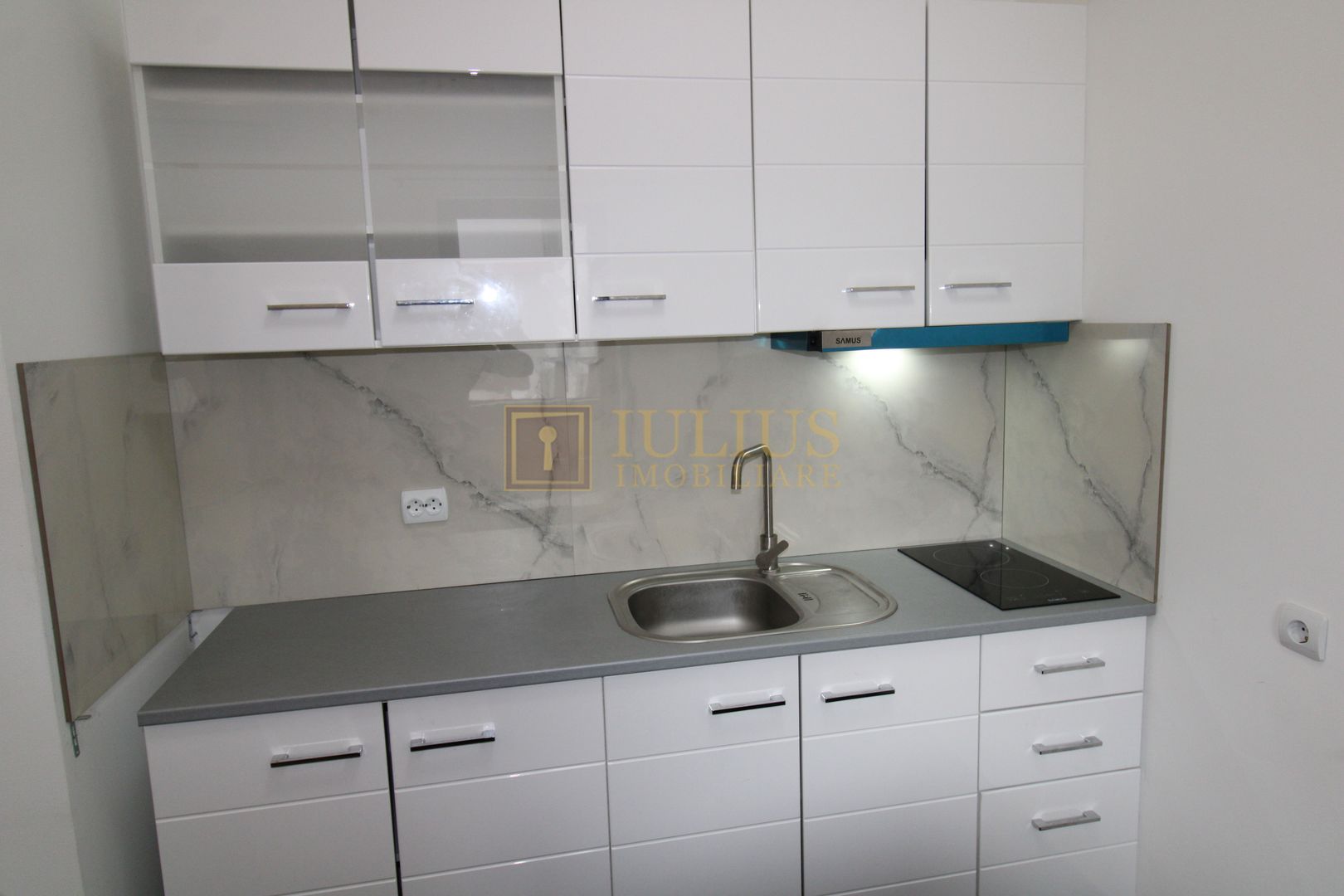 Apartament utilat  modern , situat la parter, curte coumuna privata - Poză 1