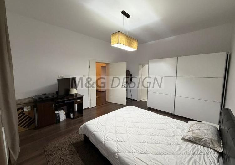 Apartament 3 camere amenajat lux zona Sinaia - Poză 10