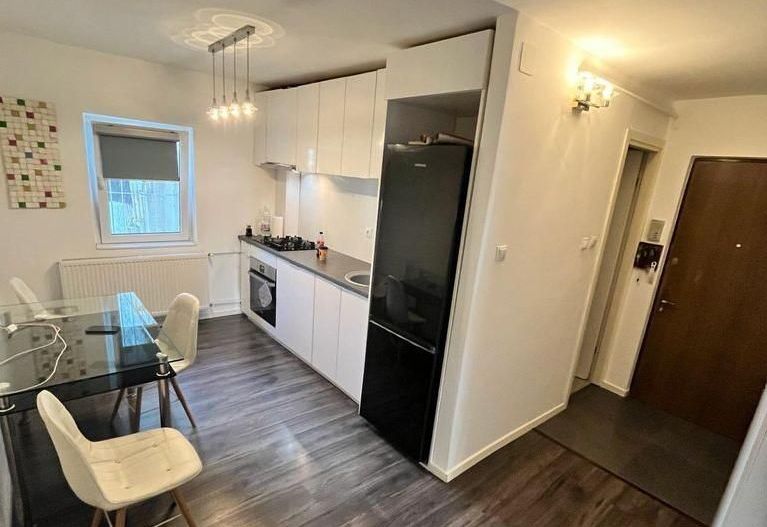 De Închiriat Apartament 2 Camere, în Apropiere de Tineretului - Poză 1