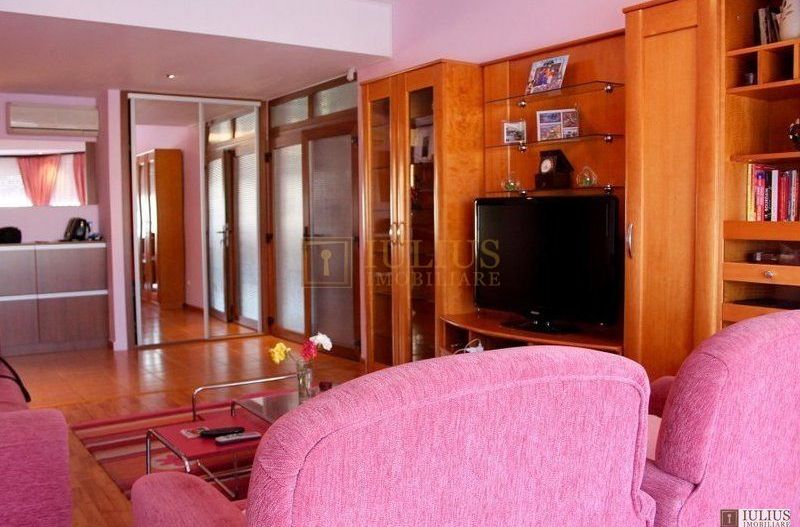 4 camere decomandat + loc de parcare privat in bloc nou. Str Nicolae Table - Poză 2