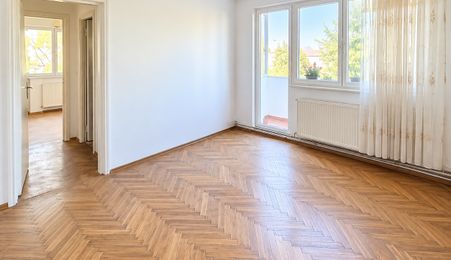 Apartament 3 camere, 67 mp, etaj 3/4 – Astra, zona Planete