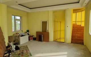 Vila cu piscina, 950  mp teren -  Piata Centrala, str. Posta Veche - Poză 10