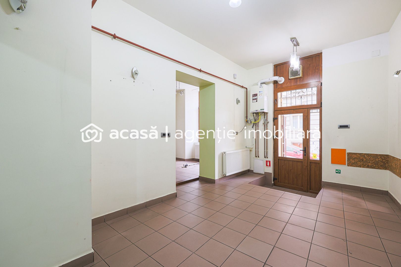 Spațiu comercial strada Episcopiei nr 1, Pregătit pt afacerea ta! - Poză 1