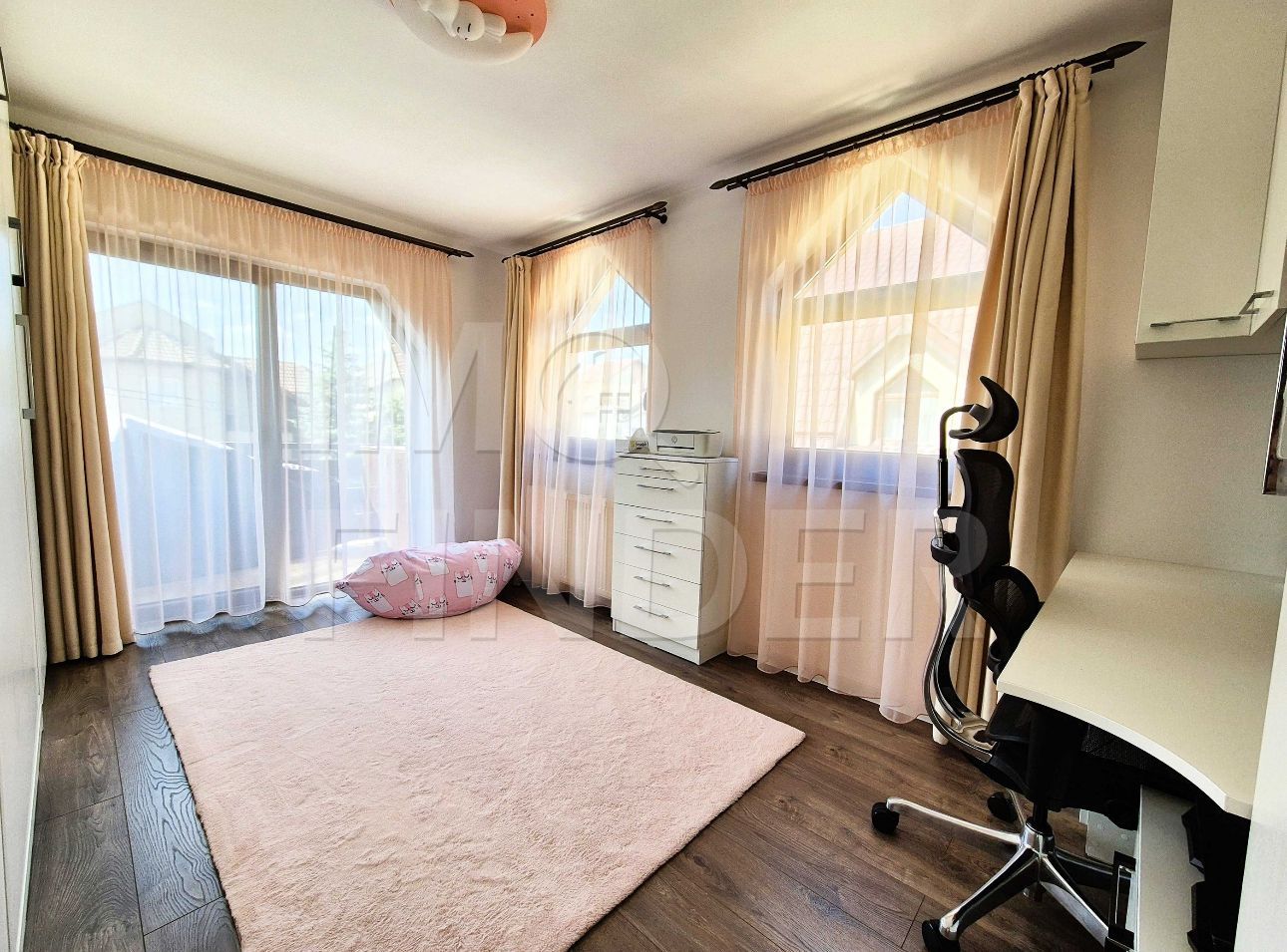 Vanzare 3 camere Europa, imobil nou, mobilat si utilat, parcare - Poză 7