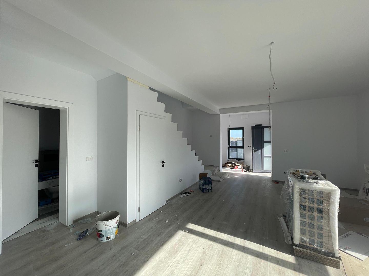 Duplex modern despartit prin baie - Mosnita Noua - Poză 4